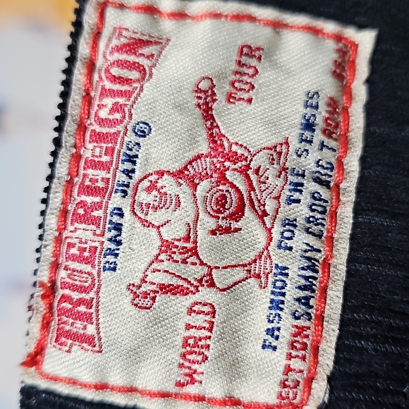 True Religion Sammy Crop Big T Corduroy Pants Size 28 - Picture 5 of 7